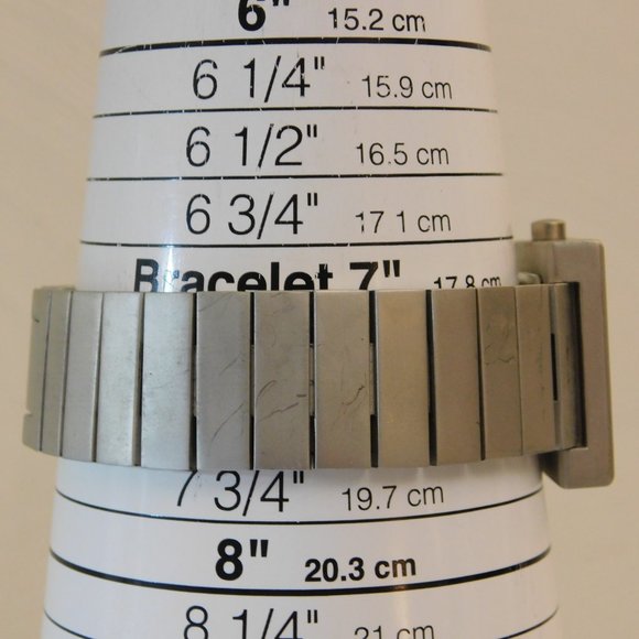 Ham Quartz Analog Women's Watch - Picture 6 of 6